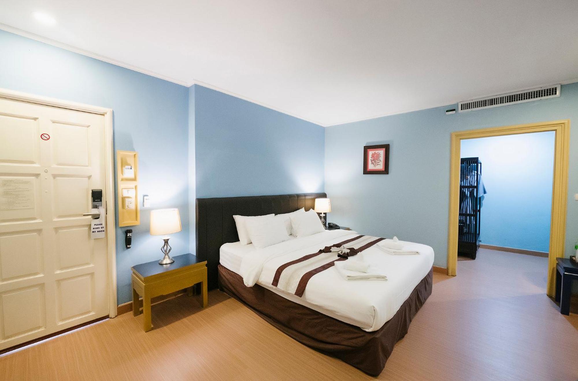 La Seine City Resort, Чиангмай Экстерьер фото